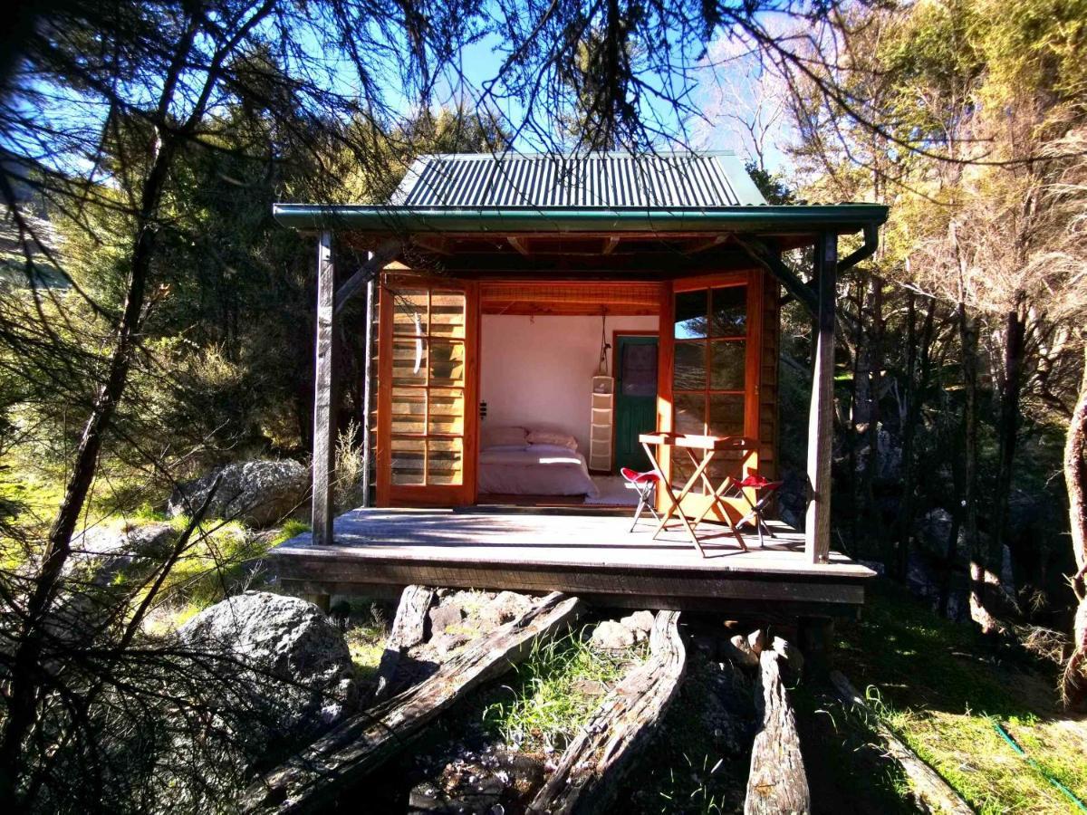 Manaaki Mai, Rustic Retreat Bush Cabin Christchurch Exterior photo